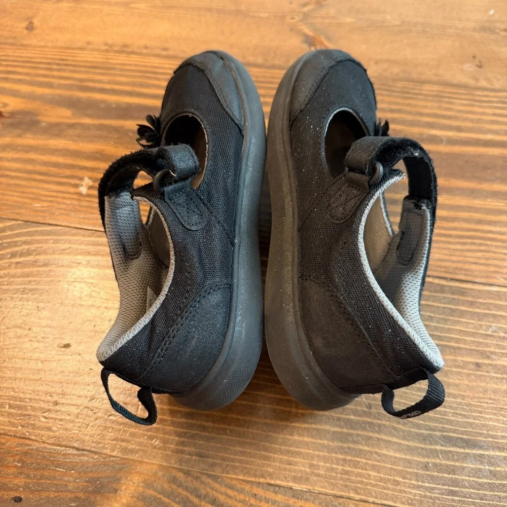 Stride Rite‎ Mary Jane Shoes Gemma Girls Size 13 Black Cloth Flower Hook & Loop
